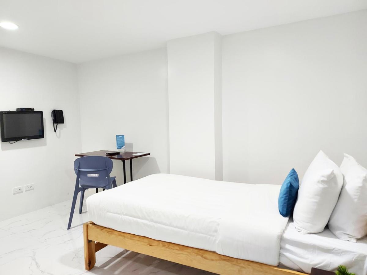 Airobedz Bgc - Near Uptown Otel Manila Dış mekan fotoğraf