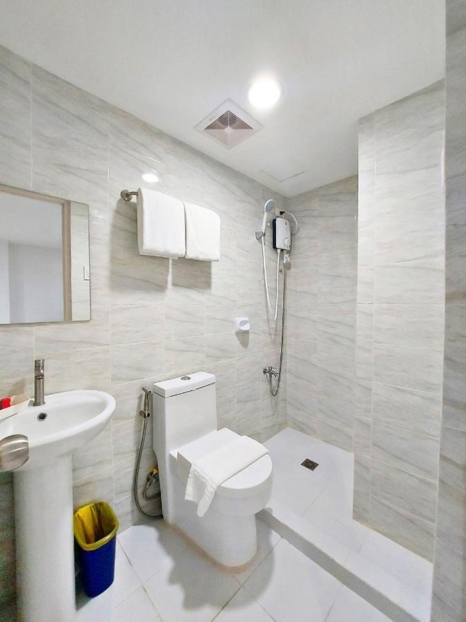 Airobedz Bgc - Near Uptown Otel Manila Dış mekan fotoğraf